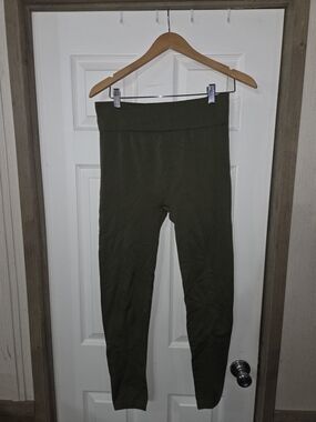 New Mix Fleece Lined Hi Rise Full Length Seamless Leggings Olive Women’s L/XL